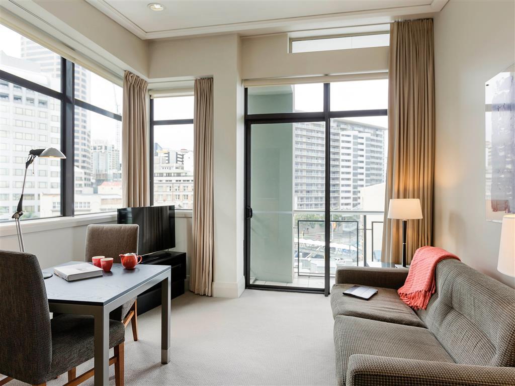 The Sebel Auckland Viaduct Harbour Hotel Екстериор снимка