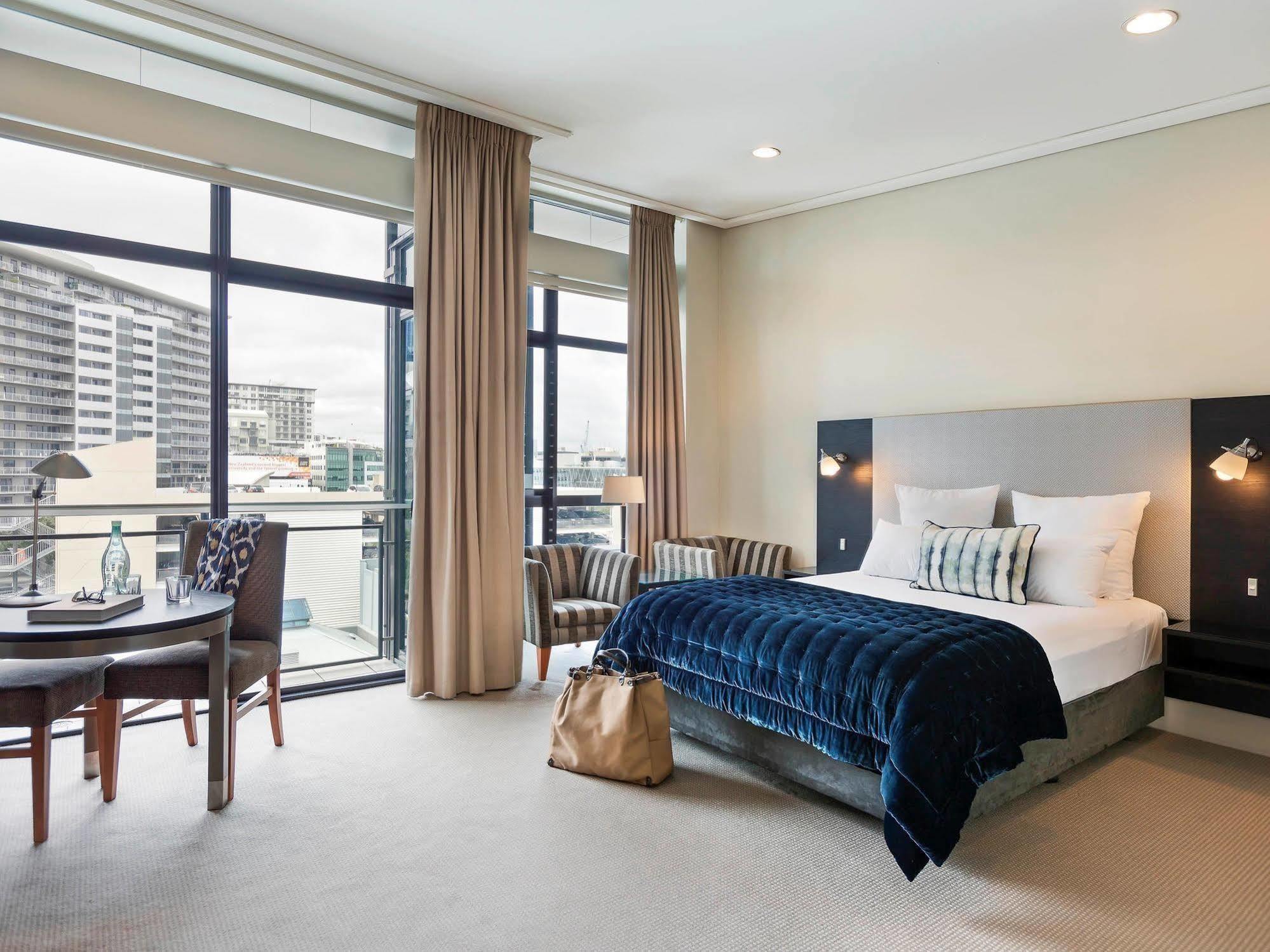 The Sebel Auckland Viaduct Harbour Hotel Екстериор снимка